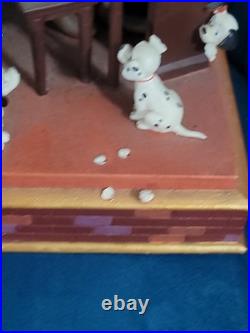 Rare HTF Disney 101 Dalmatians Family Time Musical Snow Globe Please Read
