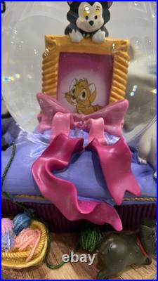 Rare Mint Disney Photo SNOWGLOBE CAT Cheshire, Figaro Siamese Aristocats in Box Rare Mint Disney Photo SNOWGLOBE CAT Cheshire, Figaro Siamese Aristocats in Box