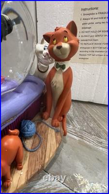 Rare Mint Disney Photo SNOWGLOBE CAT Cheshire, Figaro Siamese Aristocats in Box Rare Mint Disney Photo SNOWGLOBE CAT Cheshire, Figaro Siamese Aristocats in Box