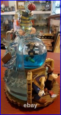 Rare Musical Disney Lonesome Ghost Snow Globe Grim Grinning Ghosts