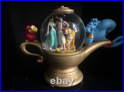 Rare disney aladdin snow globe Rare disney aladdin snow globe