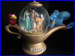 Rare disney aladdin snow globe Rare disney aladdin snow globe