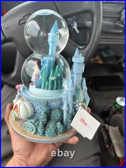 Rare disney collectibles snowglobes Rare disney collectibles snowglobes