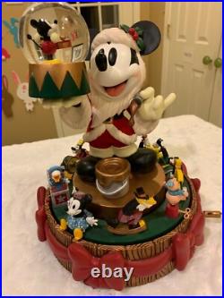 Santa Mickey Mouse Disney Christmas snow globe