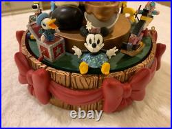 Santa Mickey Mouse Disney Christmas snow globe