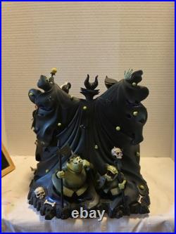 Tha Art of Disney Villains Musical Snow Globe. Park Exclusive Limited Edition