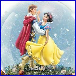 The Bradford Exchange Disney Snow White Musical Glitter Globe with The Seven Dwa