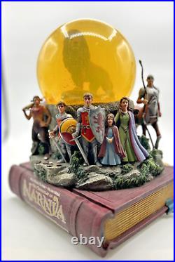 The Chronicles of Narnia Snow Globe Disney, Musical & Lights. ! PLEASE READ