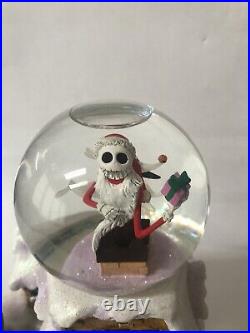 VERY RARE Disney NIGHTMARE BEFORE CHRISTMAS Musical/ Lights Snowglobe