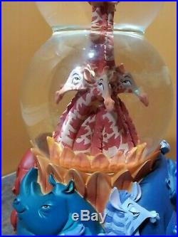 VIDEO Disney Lion King Giraffe Simba Rotate Double Bubble Music Water Snow Globe VIDEO Disney Lion King Giraffe Simba Rotate Double Bubble Music Water Snow Globe