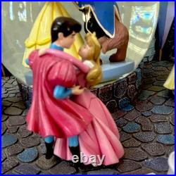 VTG 2003 Disney Dancing Princesses Castle Music Snow Globe Once Upon a Dream