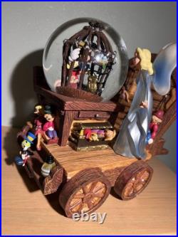 VTG Disney Pinocchio Snow Globe Wagon Leaking Battery Rare 2506TY