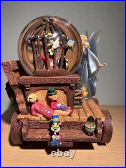 VTG Disney Pinocchio Snow Globe Wagon Leaking Battery Rare 2506TY