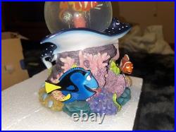 VTG Disney Pixar Finding Nemo Coral Reef Musical Water Globe Over The Waves NIB
