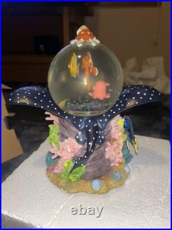VTG Disney Pixar Finding Nemo Coral Reef Musical Water Globe Over The Waves NIB