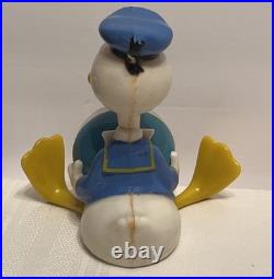 Vintage 1960's Disney Donald Duck SnowithWater Globe Plastic Paperweight Very Rare