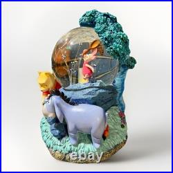 Vintage 1963 Disney Winnie the Pooh Fireflies Snow Globe Lights Up Rare Collecti