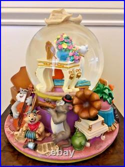 Vintage Aristocats Musical Snow Globe Everybody Wants To Be A Cat No Damage