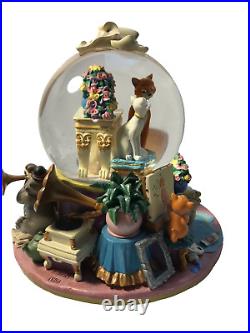 Vintage Aristocats Musical Snow Globe Piano Plays Everybody Wants To Be A Cat