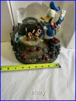 Vintage Disney Donald Duck Song Musical Snow Globe Donald Chip & Dale In Box Vintage Disney Donald Duck Song Musical Snow Globe Donald Chip & Dale In Box