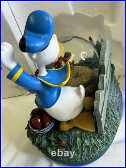 Vintage Disney Donald Duck Song Musical Snow Globe Donald Chip & Dale In Box Vintage Disney Donald Duck Song Musical Snow Globe Donald Chip & Dale In Box