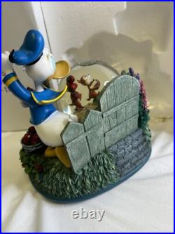 Vintage Disney Donald Duck Song Musical Snow Globe Donald Chip & Dale In Box Vintage Disney Donald Duck Song Musical Snow Globe Donald Chip & Dale In Box