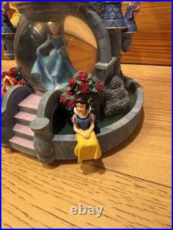 Vintage Disney Magical Princess Castle Snow Water Globe Musical Lights Rare