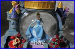 Vintage Disney Magical Princess Castle Snow Water Globe Musical Lights Rare