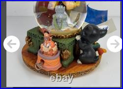 Vintage Disney Pinocchio Toyland Fishbowl Cleo Figoro Musical Snow Globe Jiminy