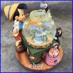 Vintage Disney Pinocchio Toyland Fishbowl Cleo Figoro Musical Snow Globe Jiminy