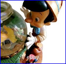 Vintage Disney Pinocchio Toyland Fishbowl Musical Snow Globe Cleo Figaro WORKS