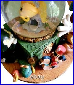 Vintage Disney Pinocchio Toyland Fishbowl Musical Snow Globe Cleo Figaro WORKS