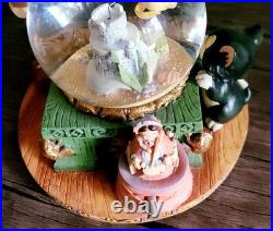 Vintage Disney Pinocchio Toyland Fishbowl Musical Snow Globe Cleo Figaro WORKS