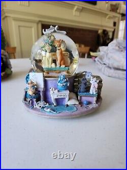 Vintage Disney The Aristocats Musical Snow Globe Everybody Wants To Be A Cat Box