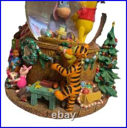 Vintage Disney Winnie The Pooh & Friends Musical Snow Globe