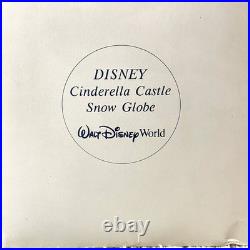 Vintage Ian Fraser Disney Cinderella's Castle Musical Snow Globe RARE & MINT