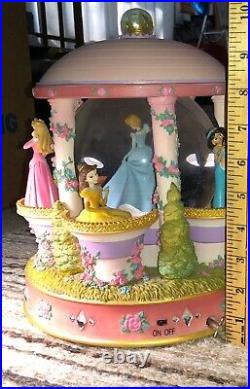 Vintage Rare Disney Princesses Musical Water Globe Music Box Beautiful Fun Dream