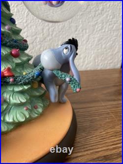 Vintage Winnie The Pooh Christmas Snowglobe Winnie Tigger Eeyore Piglet Rare