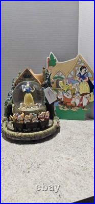 Vntg Disney Store Exclusive Snow White And The Seven Dwarfs Mining Musical Globe