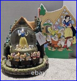 Vntg Snow White And The Seven Dwarfs Mining Musical Globe Disney Store Exclusive