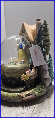 Vntg Snow White And The Seven Dwarfs Mining Musical Globe Disney Store Exclusive
