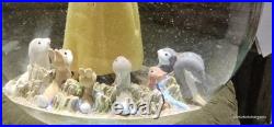 Vntg Snow White And The Seven Dwarfs Mining Musical Globe Disney Store Exclusive