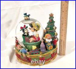 Vtg Disney Store Pinocchio Christmas Snow Globe 2001 With Box Works RARE
