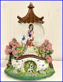 Vtg Rare Disney Store Mulan Musical Snow Globe Music Box Plays Reflections