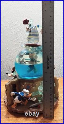 Vtg Walt Disney Mickey, Donald, Goofy Lonesome Ghosts #96316 Musical Snow Globe