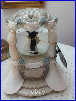 Walt Disney Disnelyland Resort Mickey Minnie Mouse Musical Wedding Snow Globe Walt Disney Disnelyland Resort Mickey Minnie Mouse Musical Wedding Snow Globe