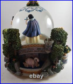Walt Disney Princess Snow Globe Musical Ariel Snow White Belle Cinderella EUC