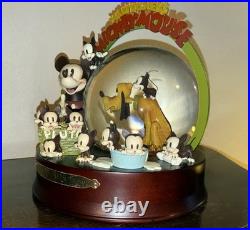 Walt Disney Snow Globe Mickey Mouse Pluto 75th Year 2008 Kevin Kidney Jody Daily