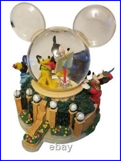 Walt Disney Snow Globe With Ears Studio Musical / Lights Vtg