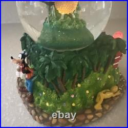 Walt Disney World musical snow globe Retired With Working Lights #1510010 In Box